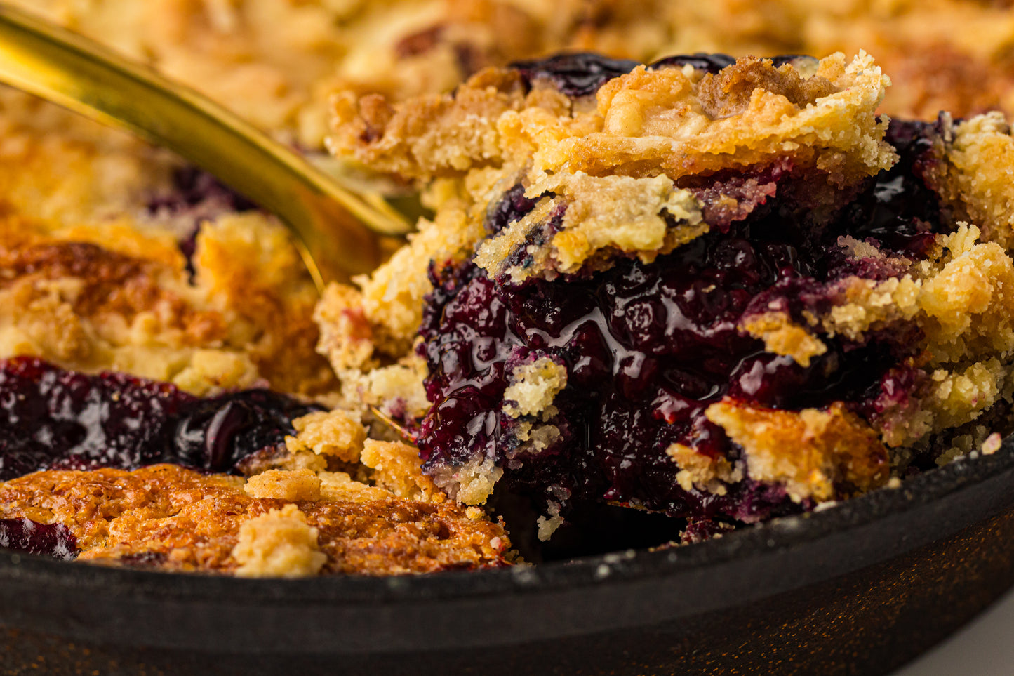 PLR Berry Dump Cake recipe