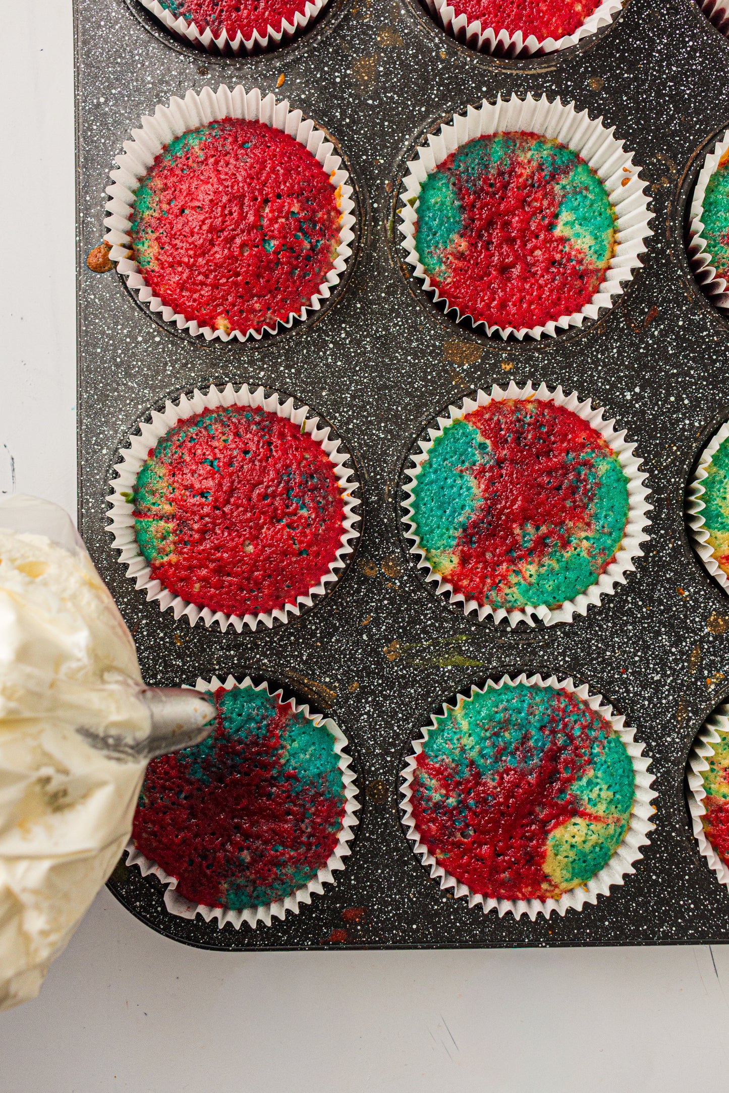 4th of July Tie-Dye Cupcakes – PLR Recipe
