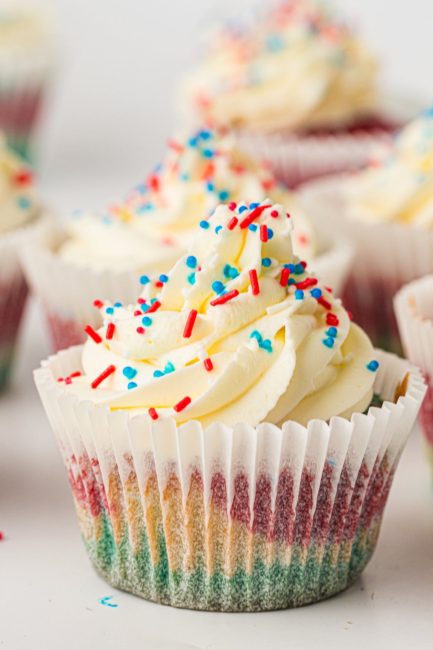 4th of July Tie-Dye Cupcakes – PLR Recipe