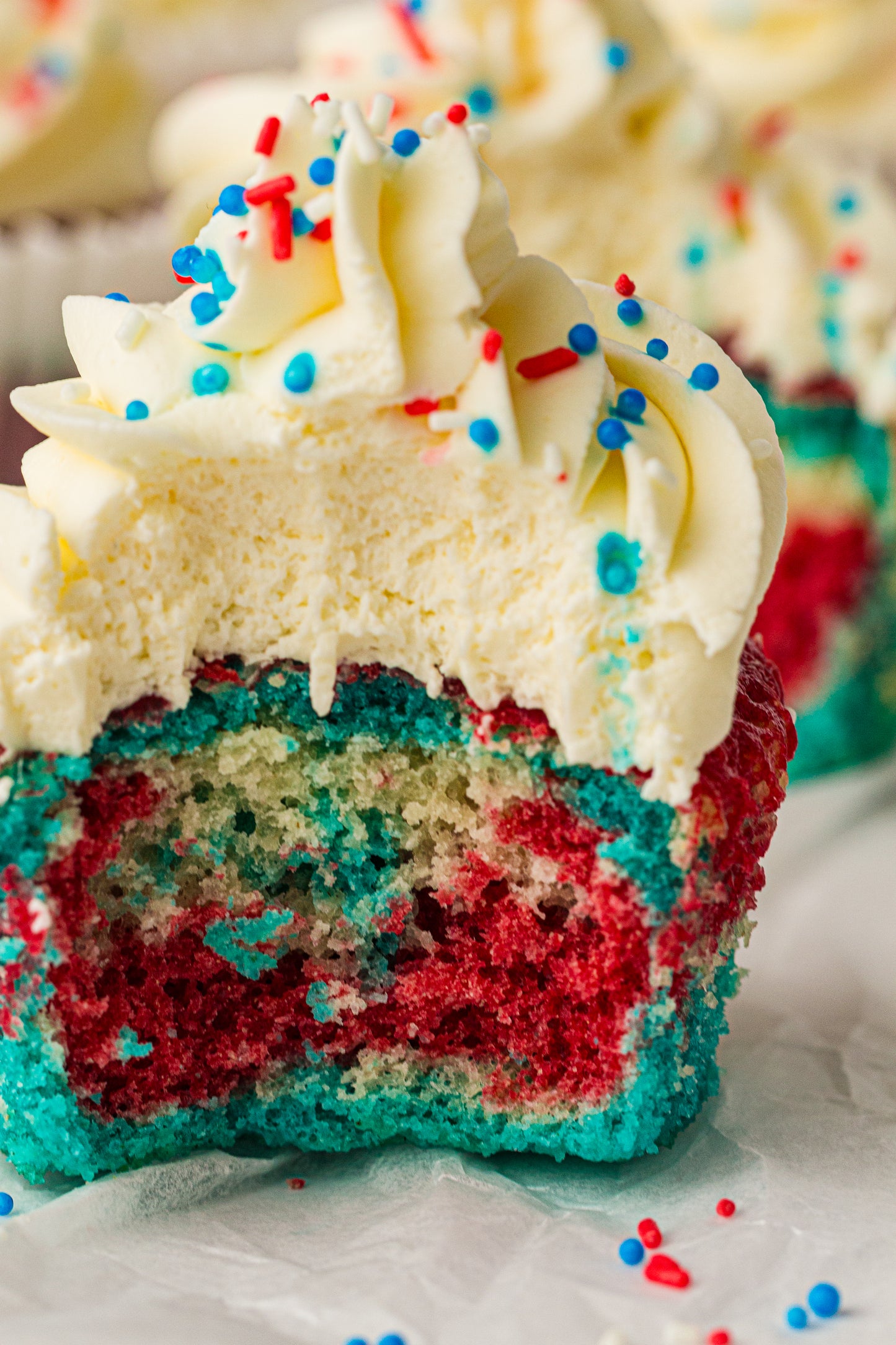 4th of July Tie-Dye Cupcakes – PLR Recipe