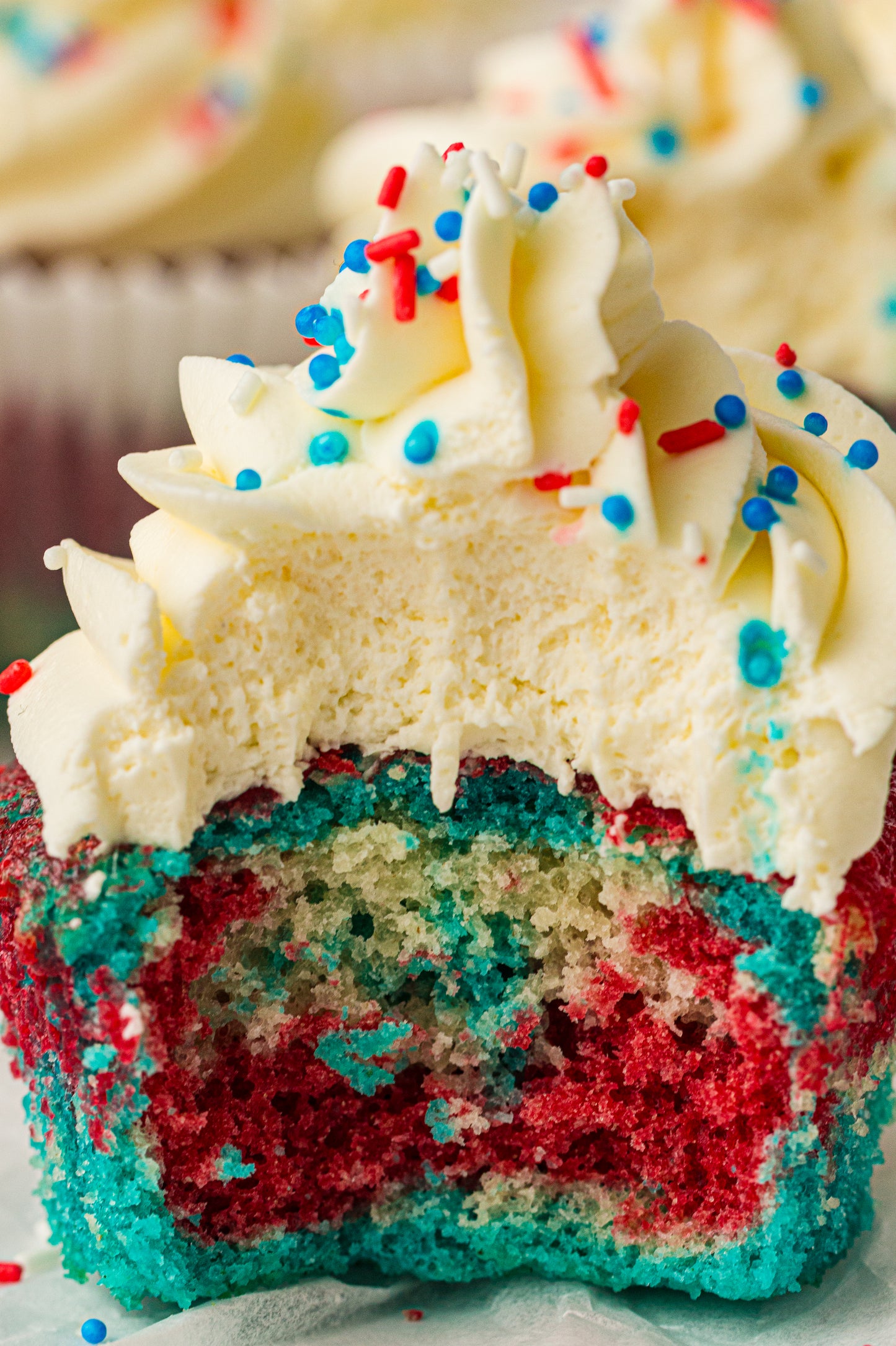 4th of July Tie-Dye Cupcakes – PLR Recipe