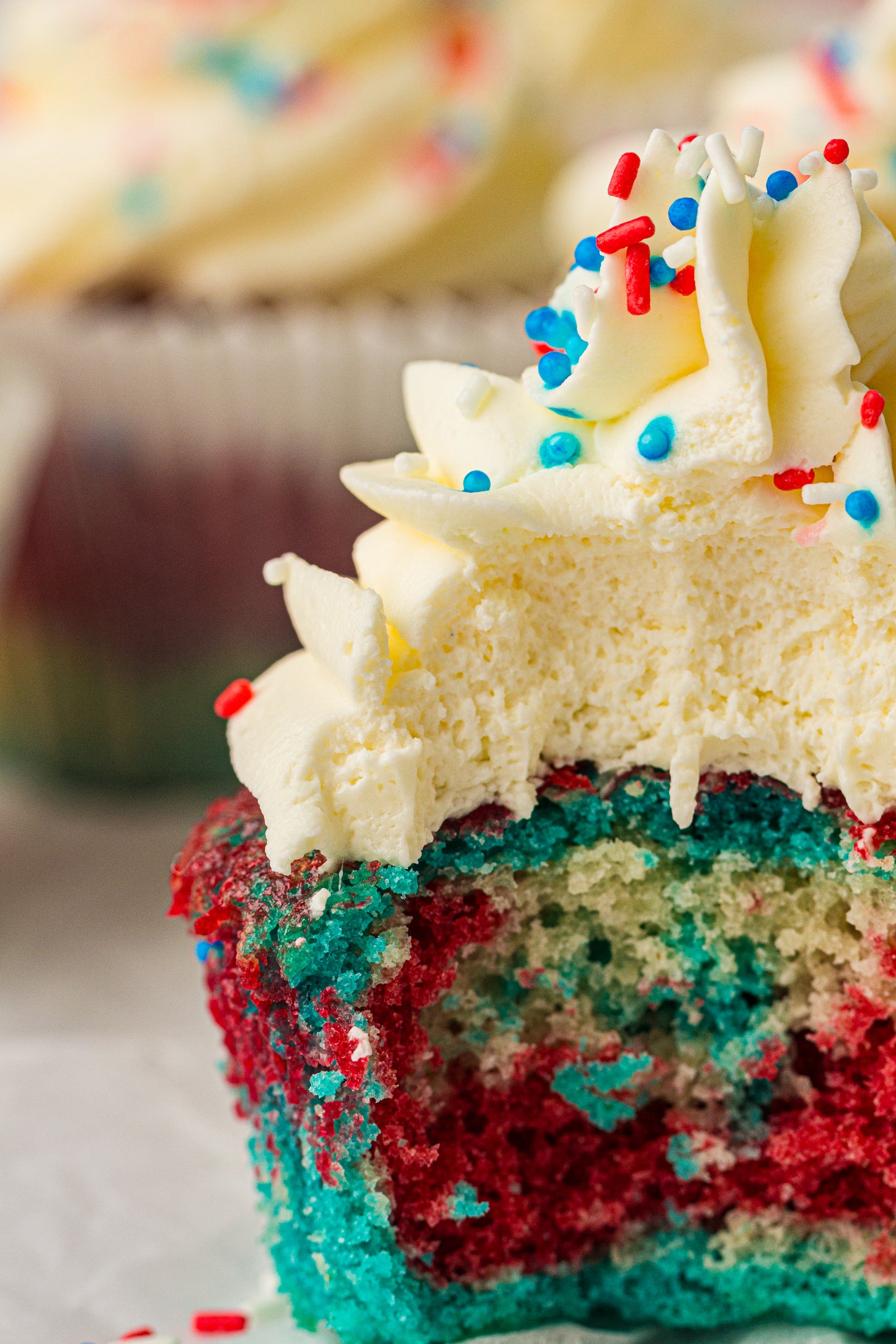 4th of July Tie-Dye Cupcakes – PLR Recipe