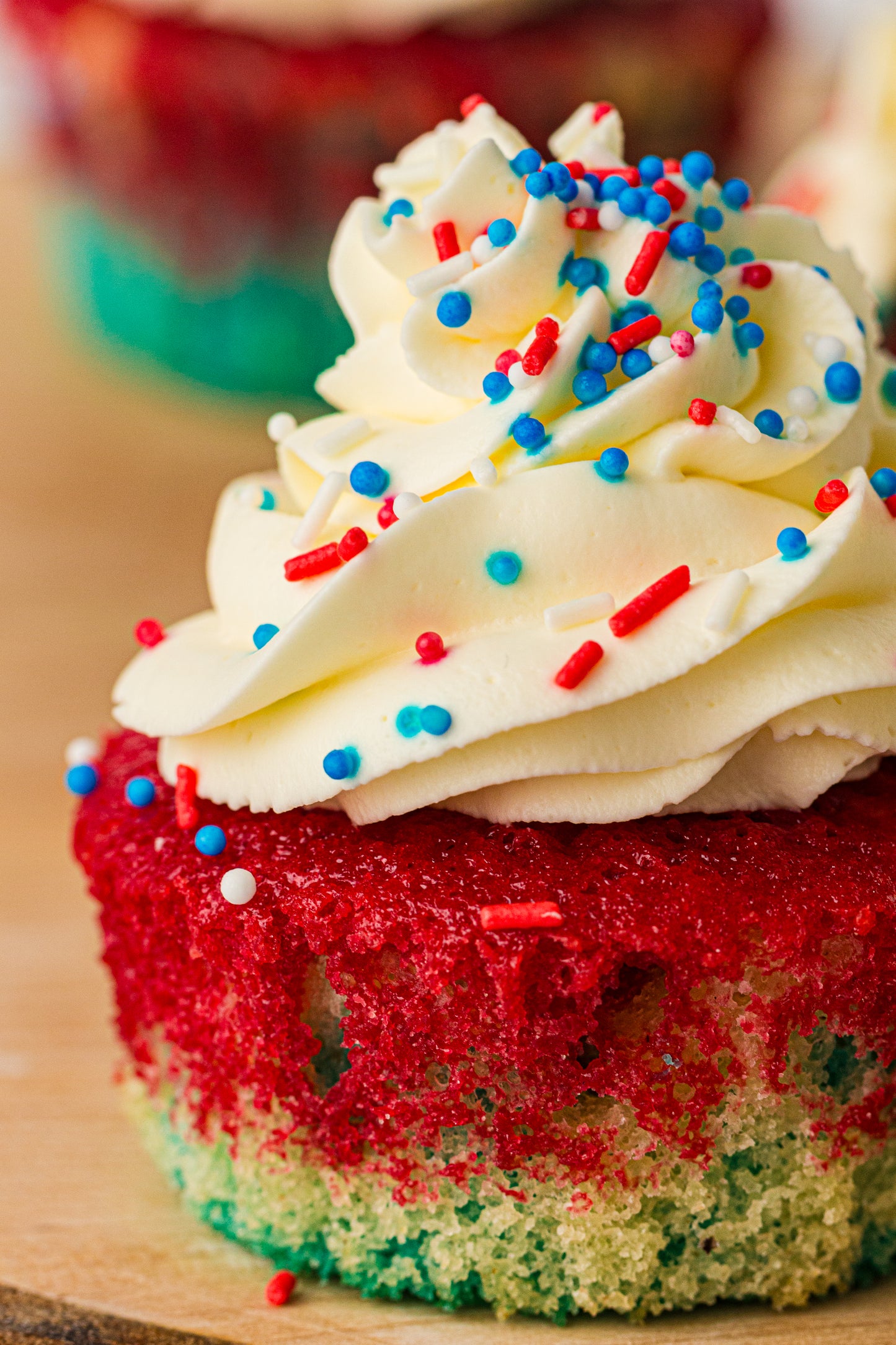 4th of July Tie-Dye Cupcakes – PLR Recipe