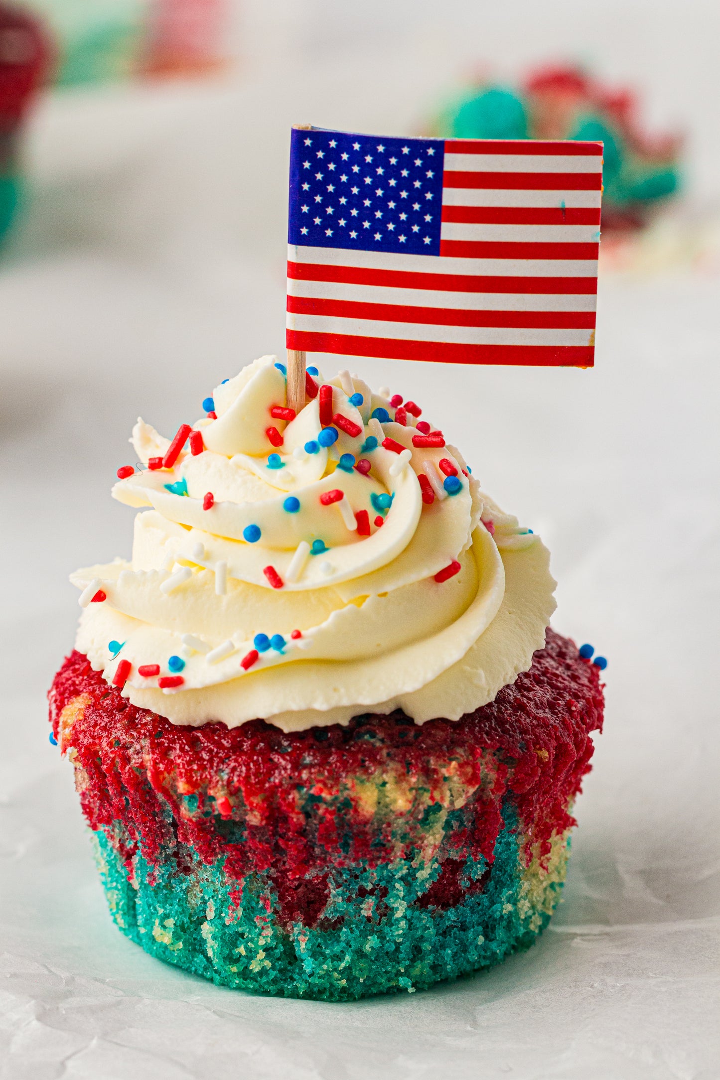4th of July Tie-Dye Cupcakes – PLR Recipe
