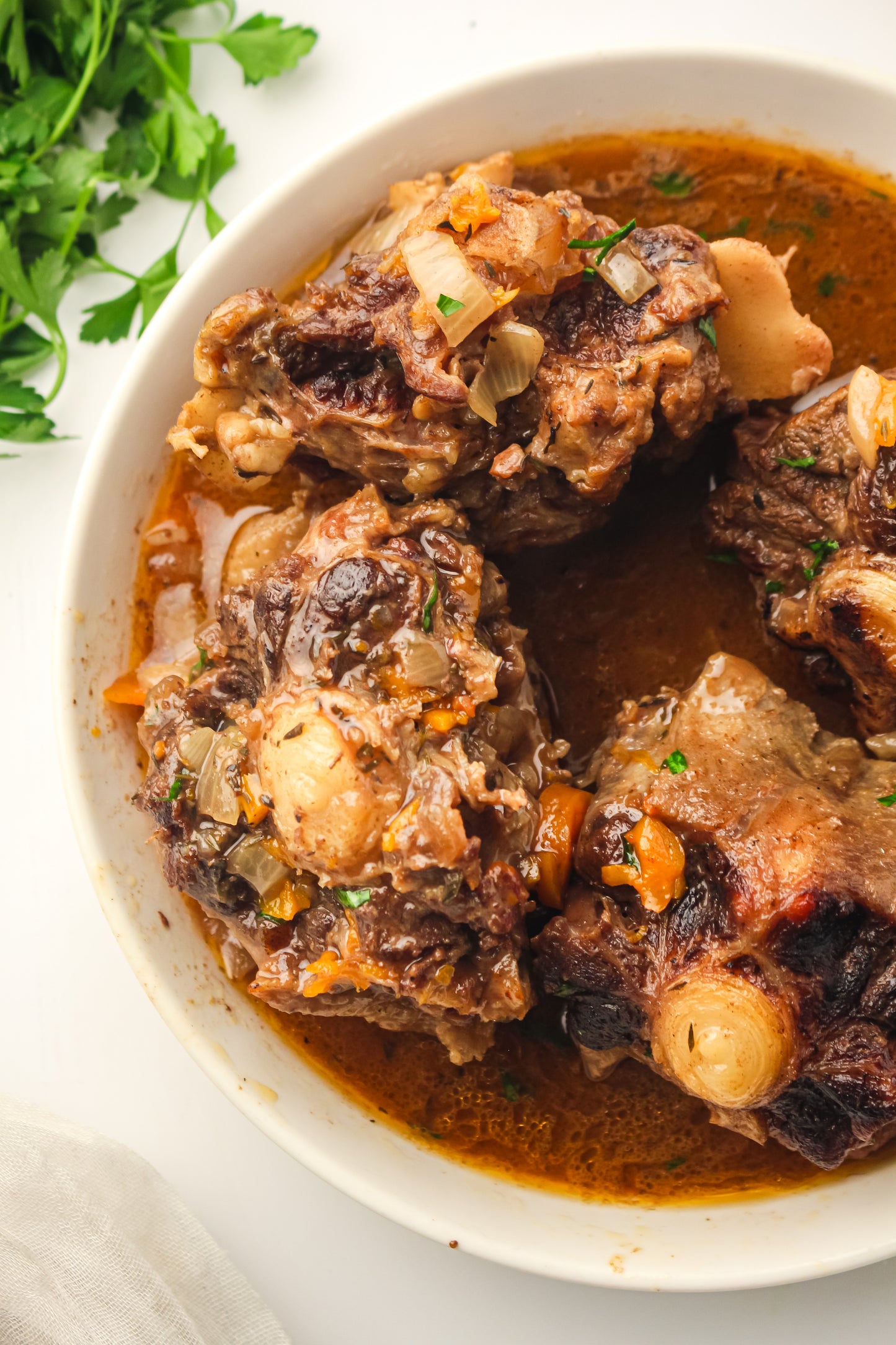 Slow Cooker Oxtails Recipe