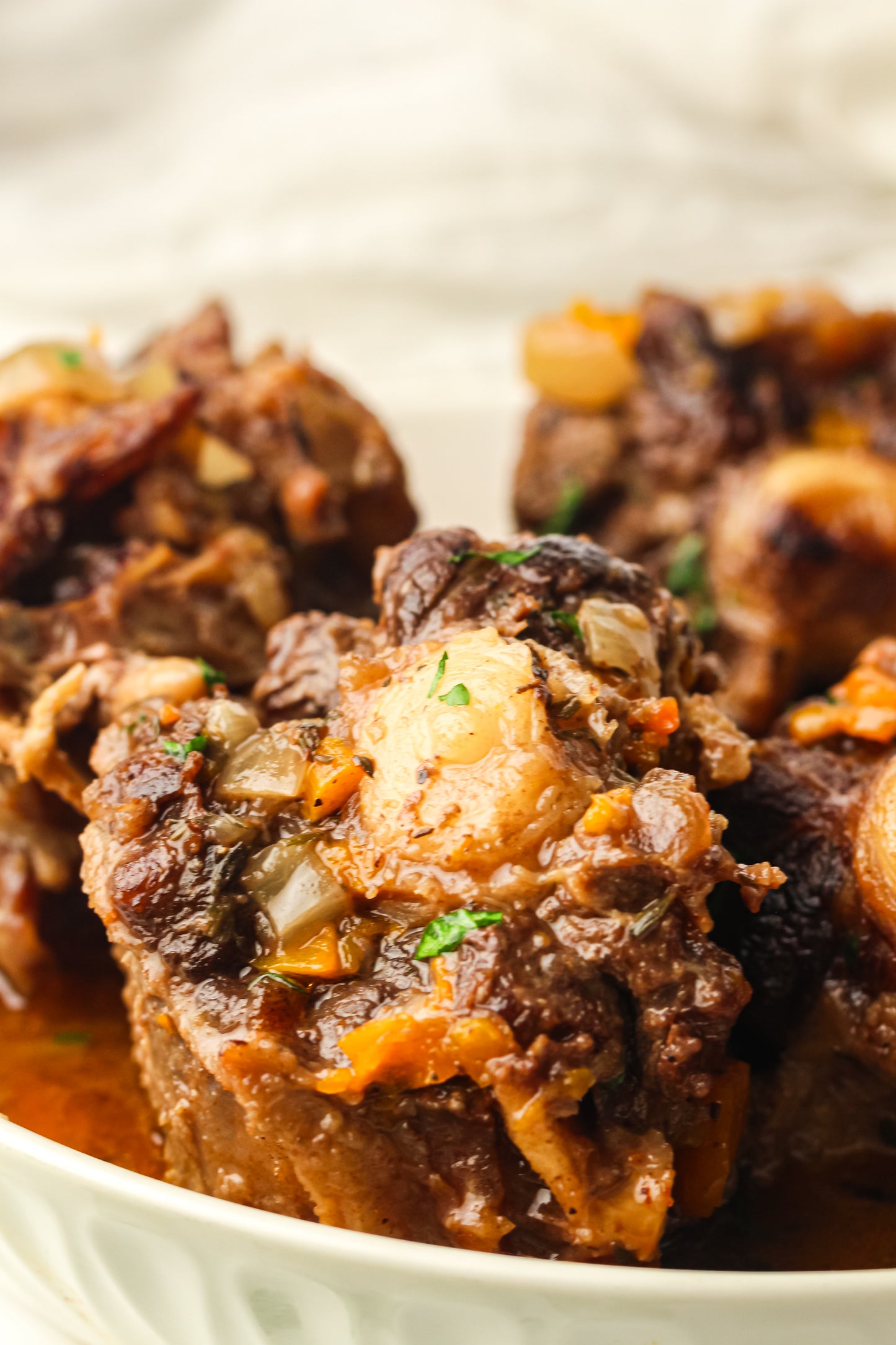 Slow Cooker Oxtails Recipe