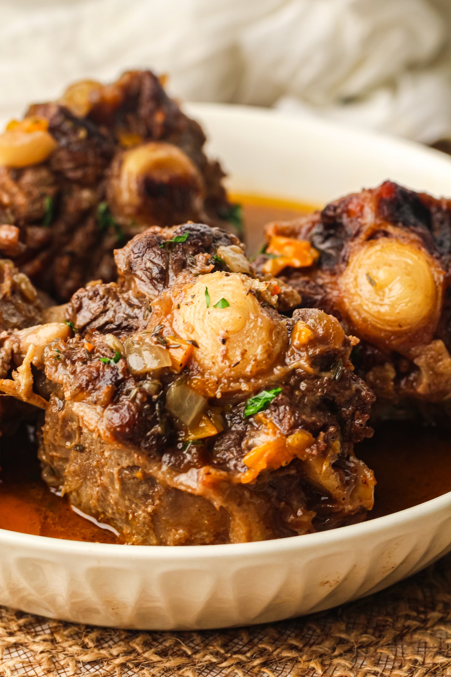 Slow Cooker Oxtails Recipe