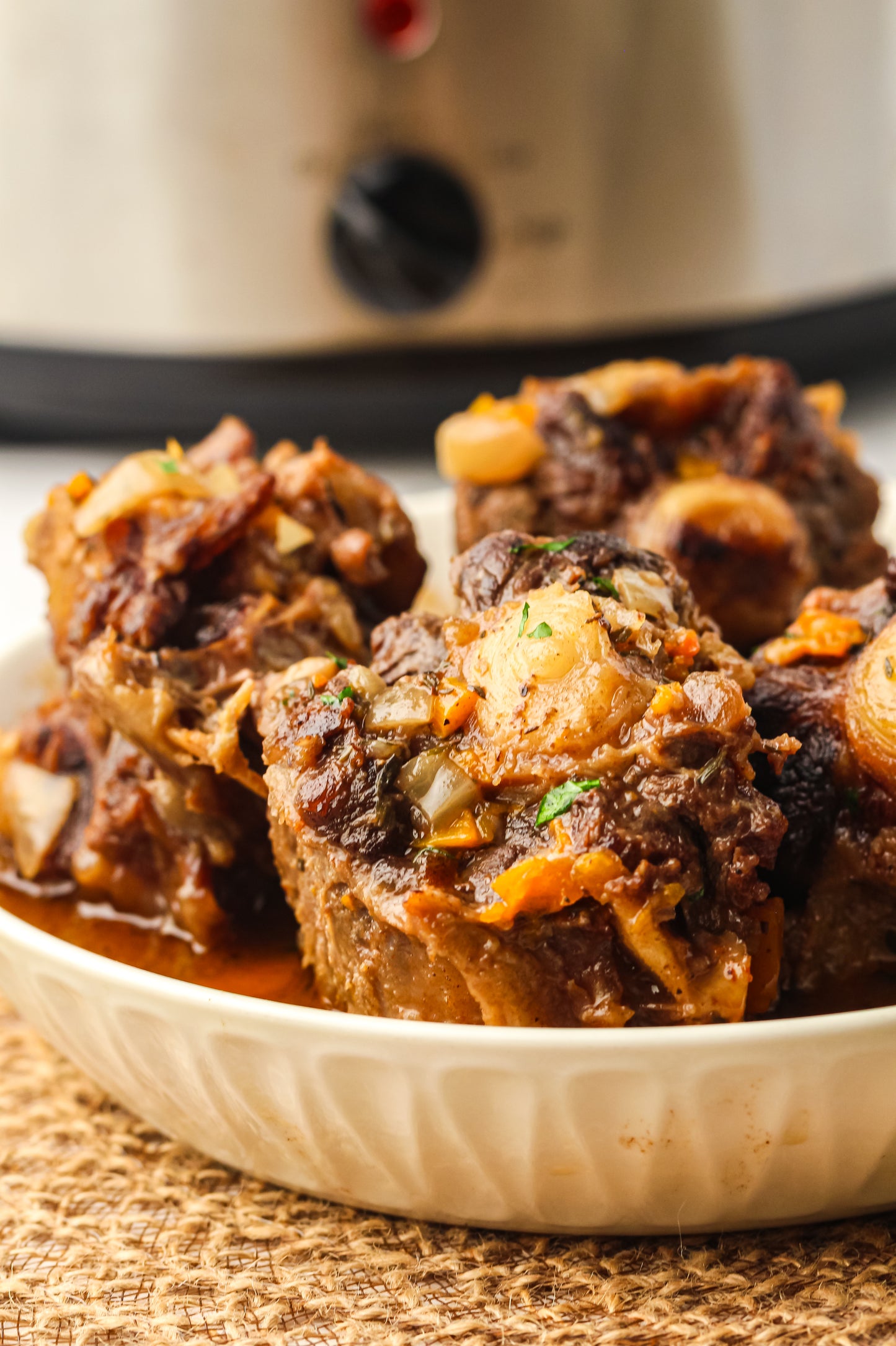 Slow Cooker Oxtails Recipe
