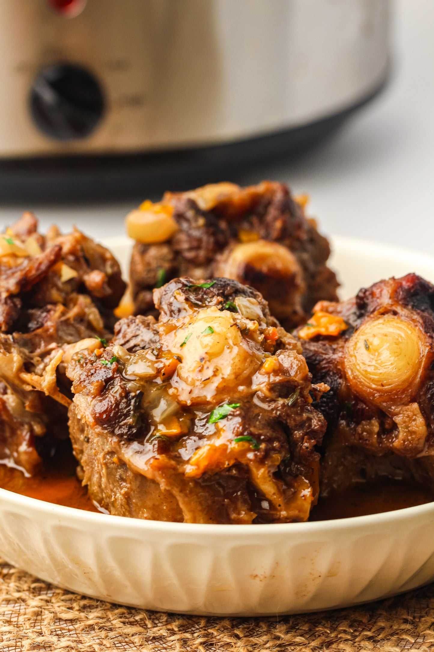 Slow Cooker Oxtails Recipe