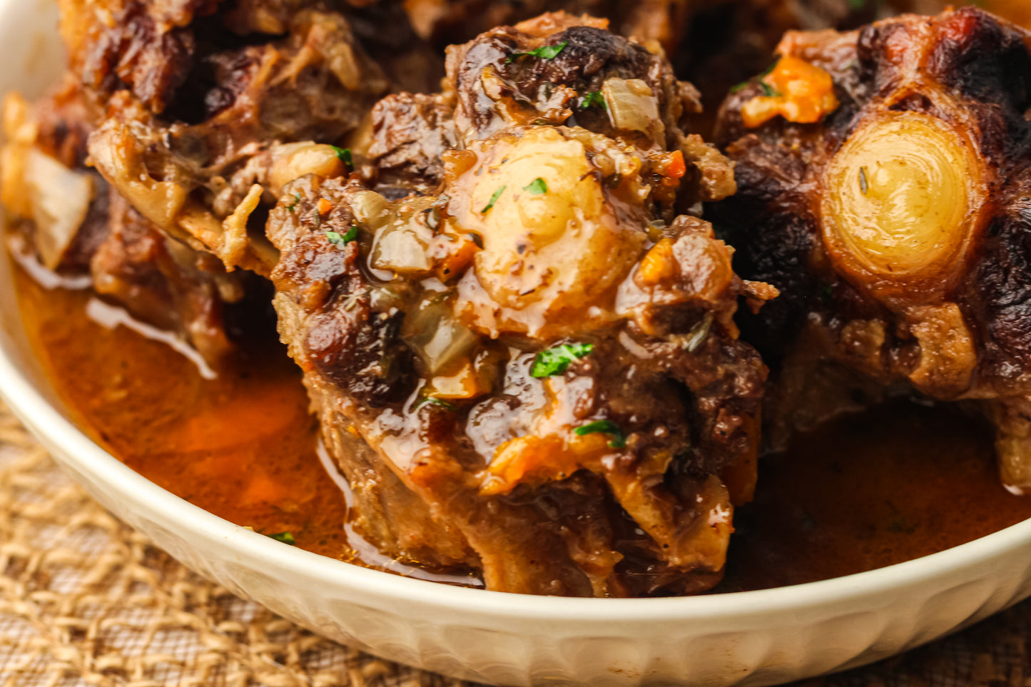 Slow Cooker Oxtails Recipe