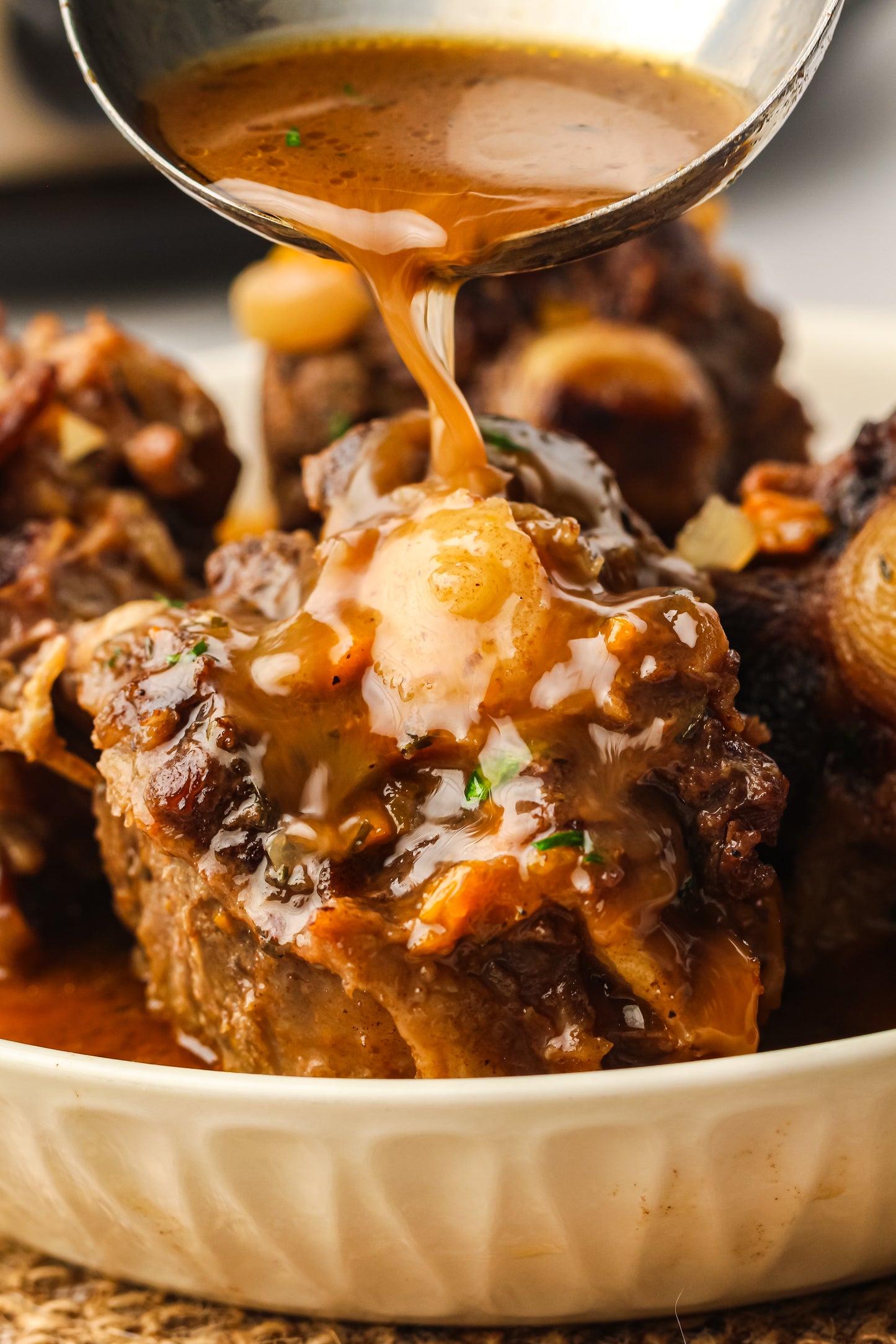 Slow Cooker Oxtails Recipe