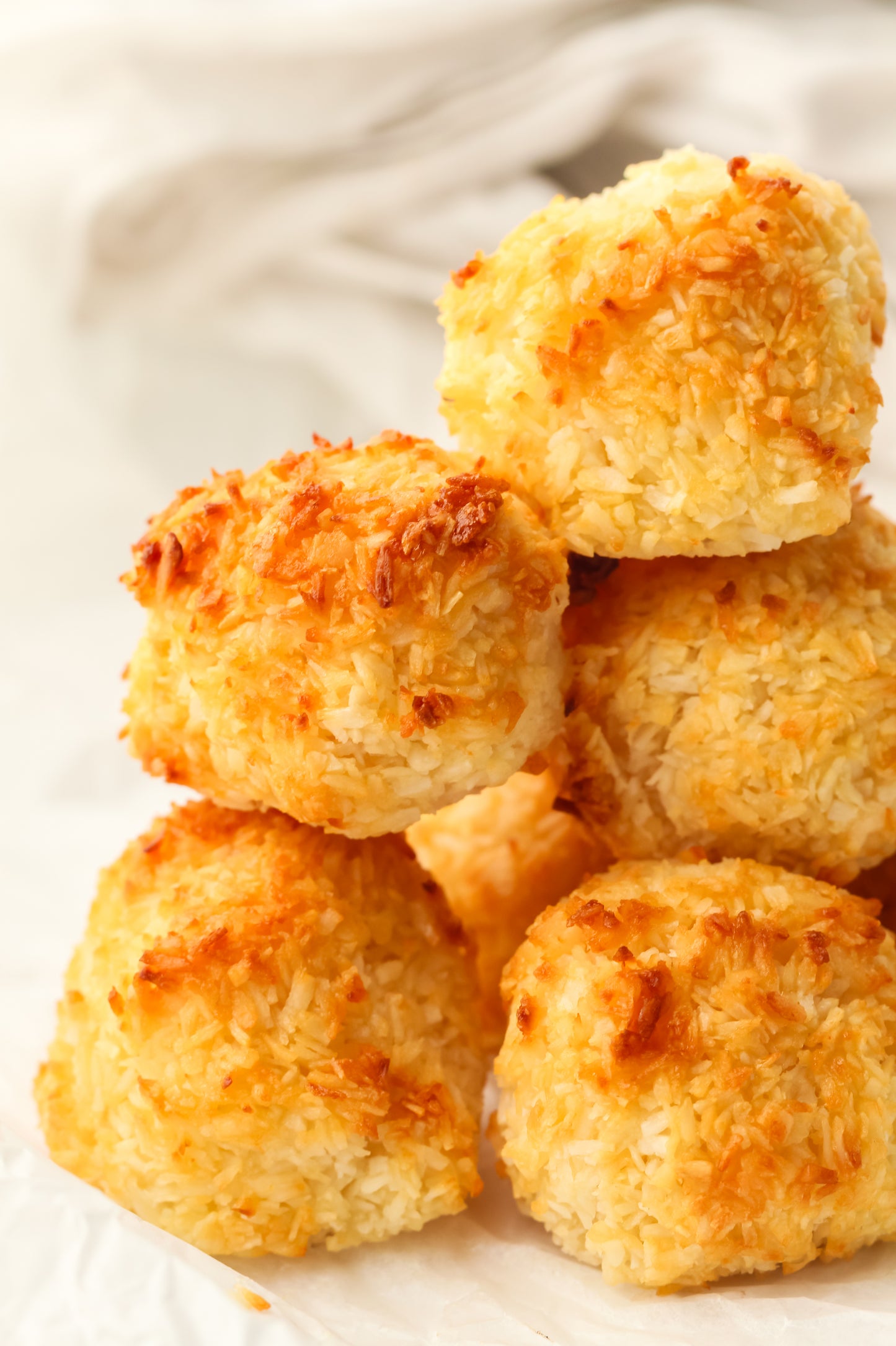 Healthy Coconut Macaroons