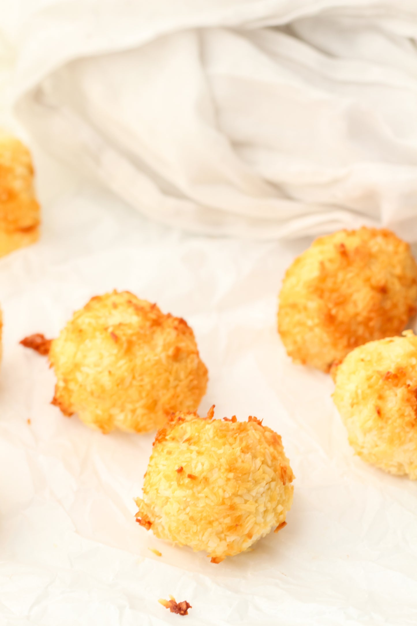 Healthy Coconut Macaroons
