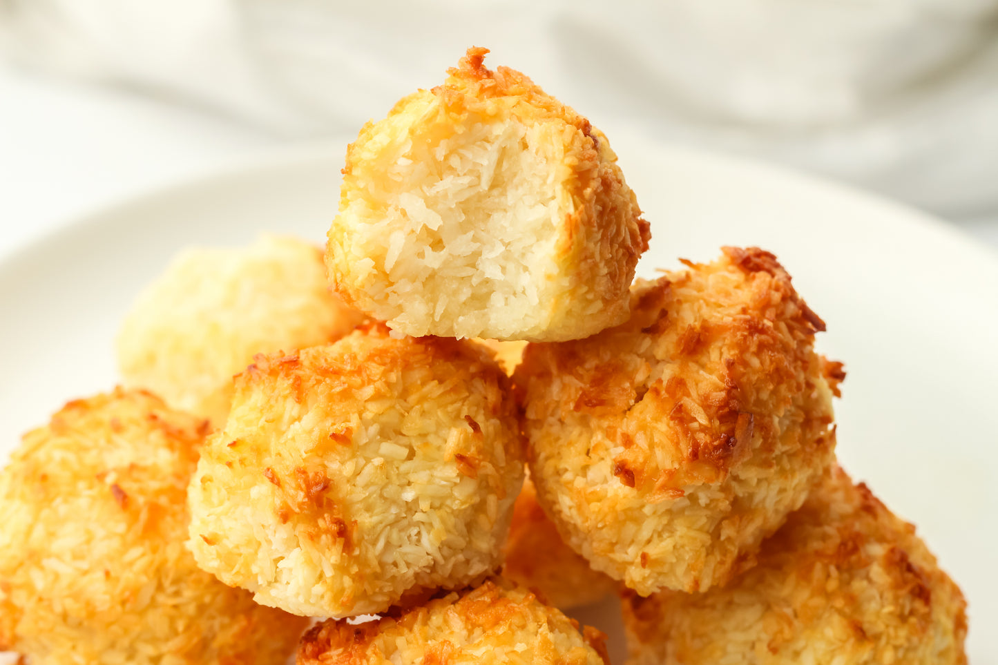 Healthy Coconut Macaroons