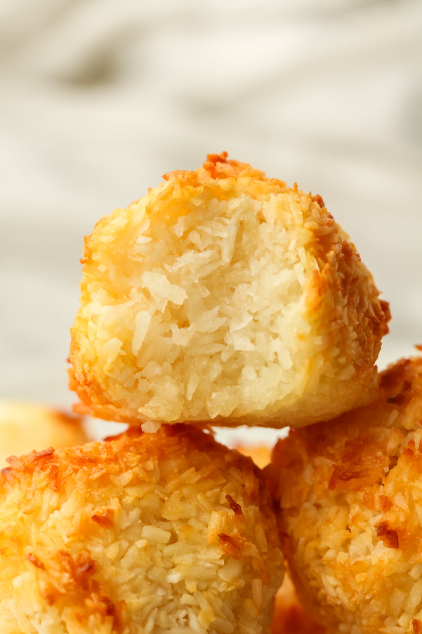 Healthy Coconut Macaroons