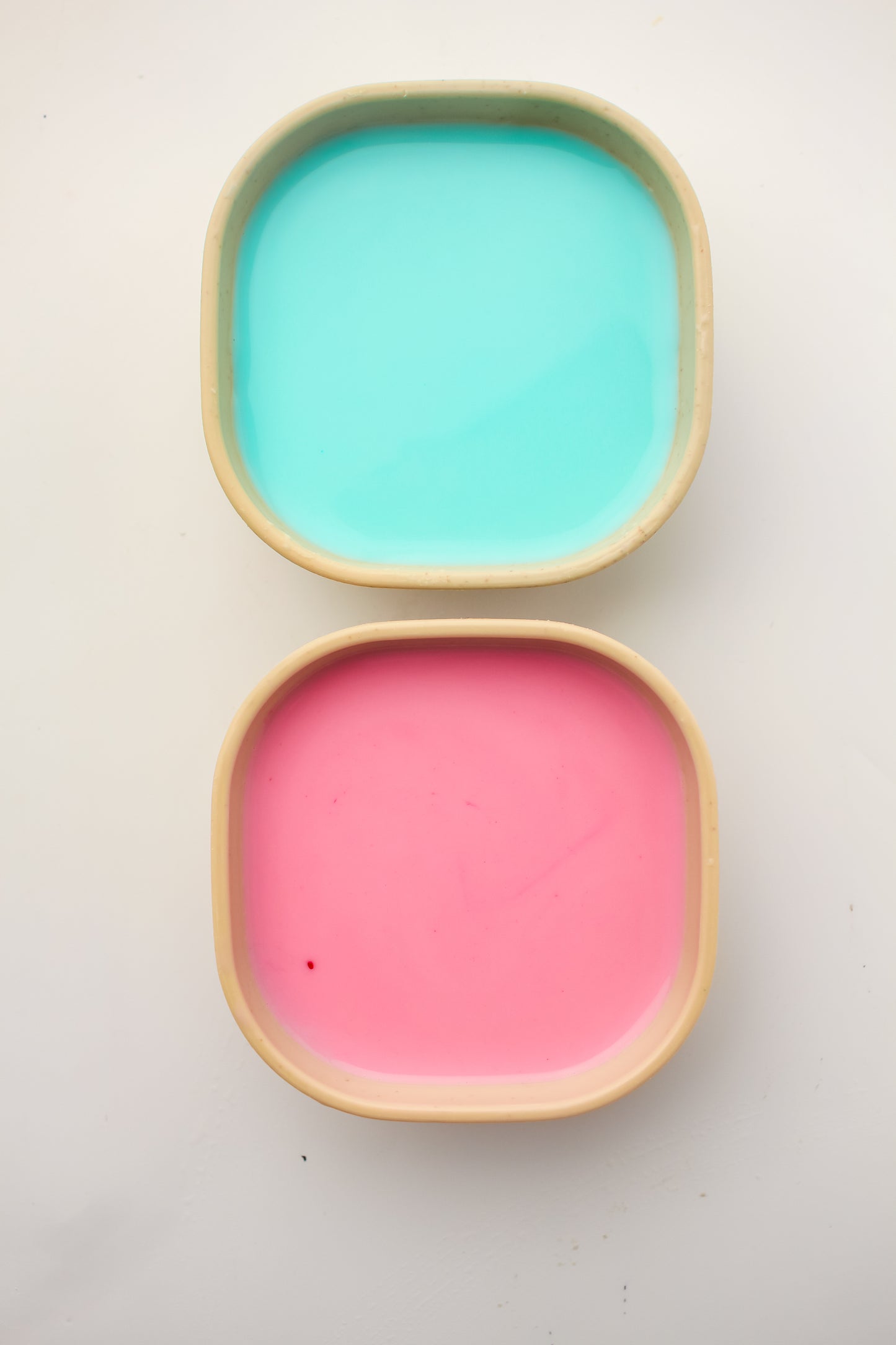 Lava Lamp Sensory Box