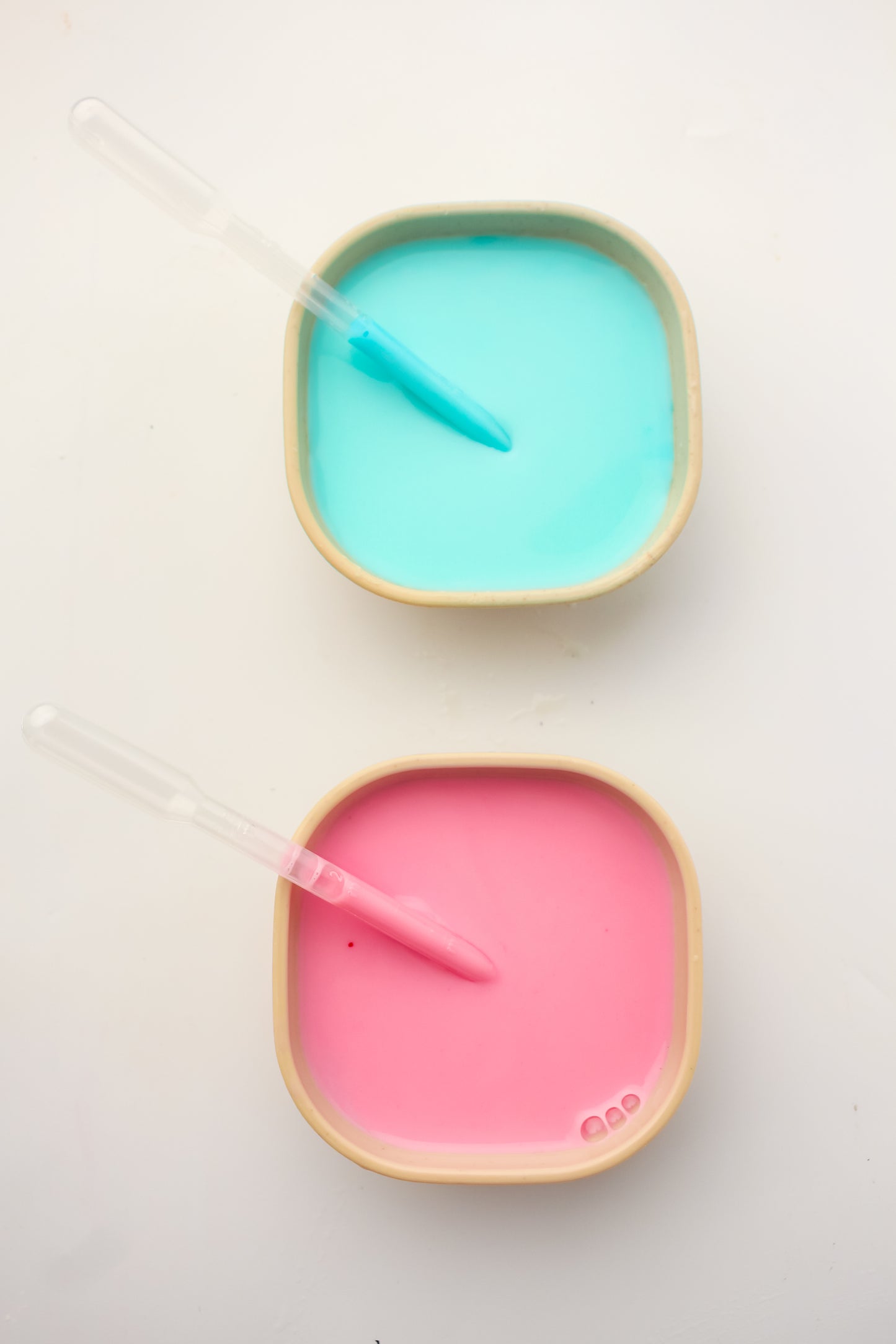 Lava Lamp Sensory Box