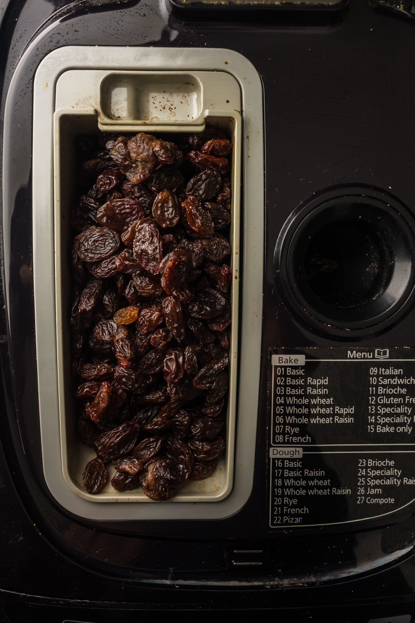 Breadmaker Cinnamon Raisin Bread (PLR)